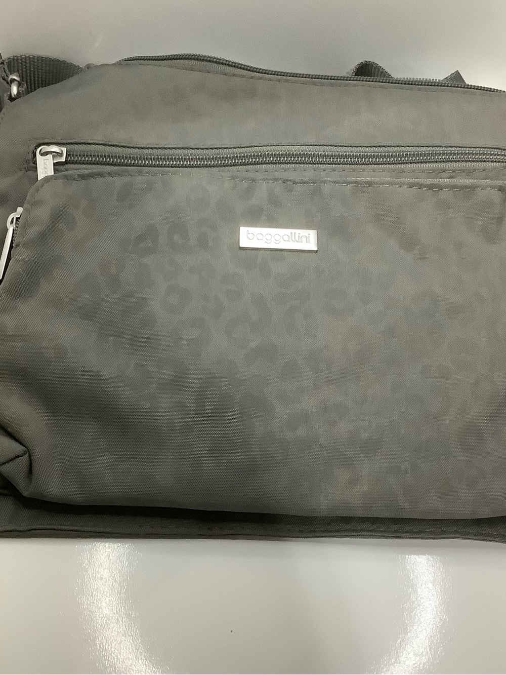 Baggallini Gray Leopard-Print Messenger Crossbody